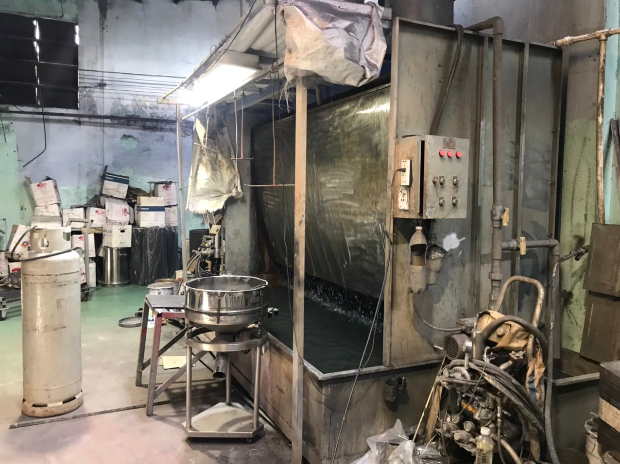 chemical treatment tank.jpg
